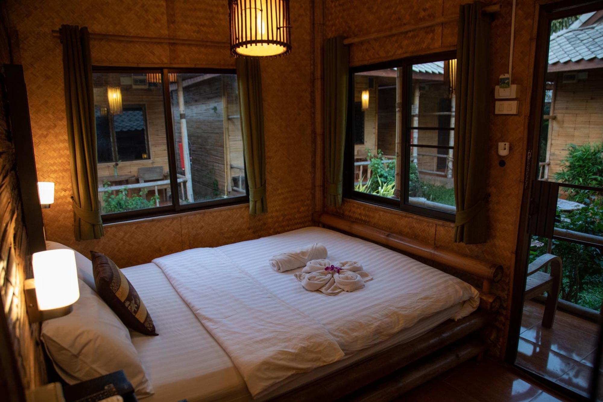 Boutique Hotel & Restaurant, Jaidee Bamboo Huts Čiang Mai Exteriér fotografie