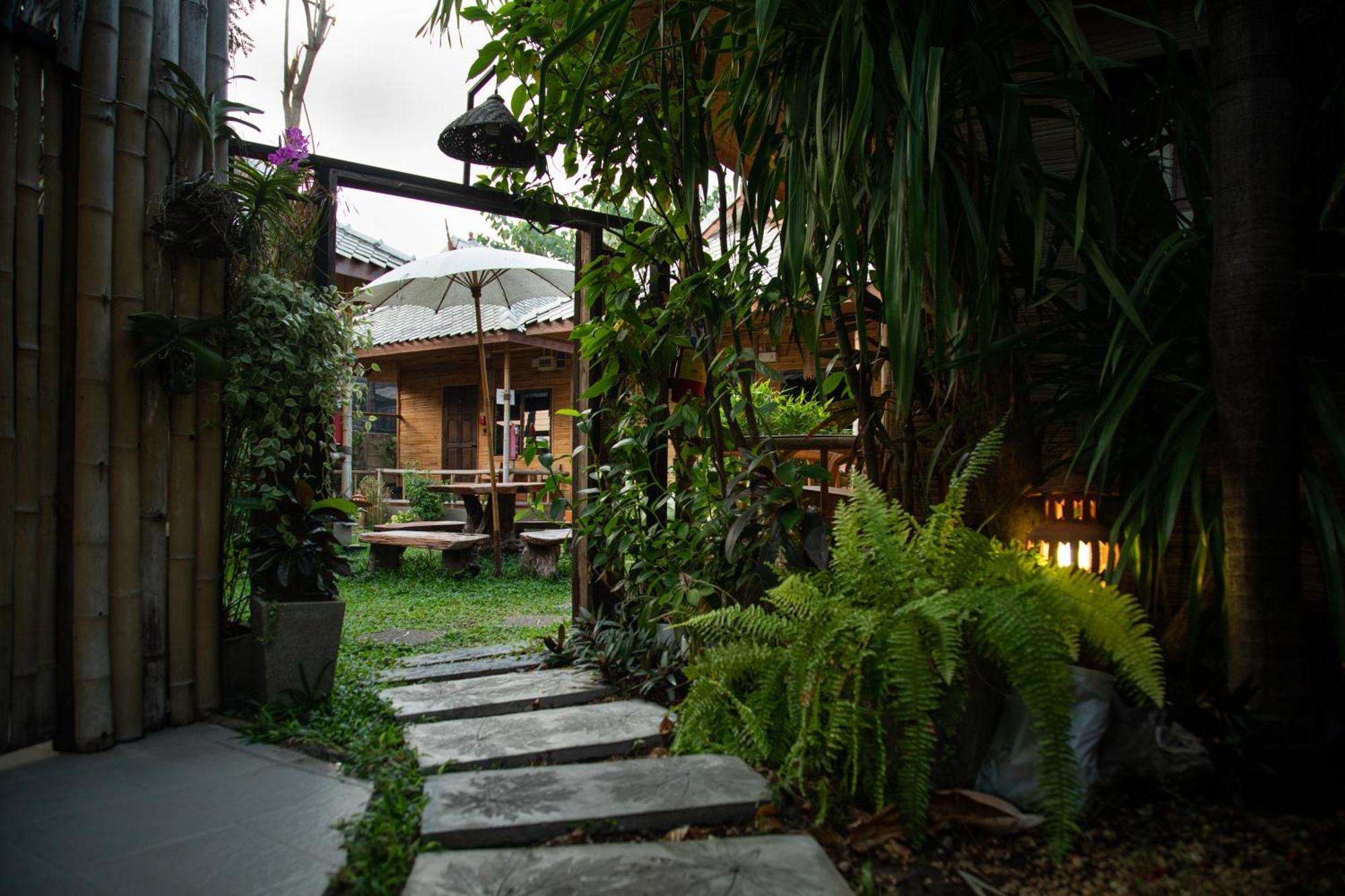 Boutique Hotel & Restaurant, Jaidee Bamboo Huts Čiang Mai Exteriér fotografie