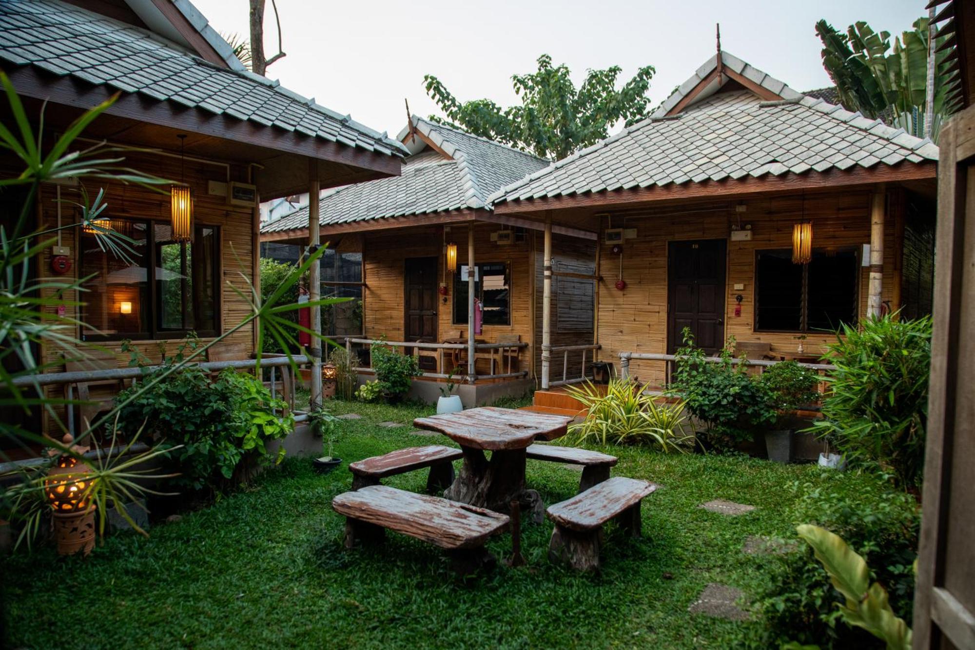 Boutique Hotel & Restaurant, Jaidee Bamboo Huts Čiang Mai Exteriér fotografie