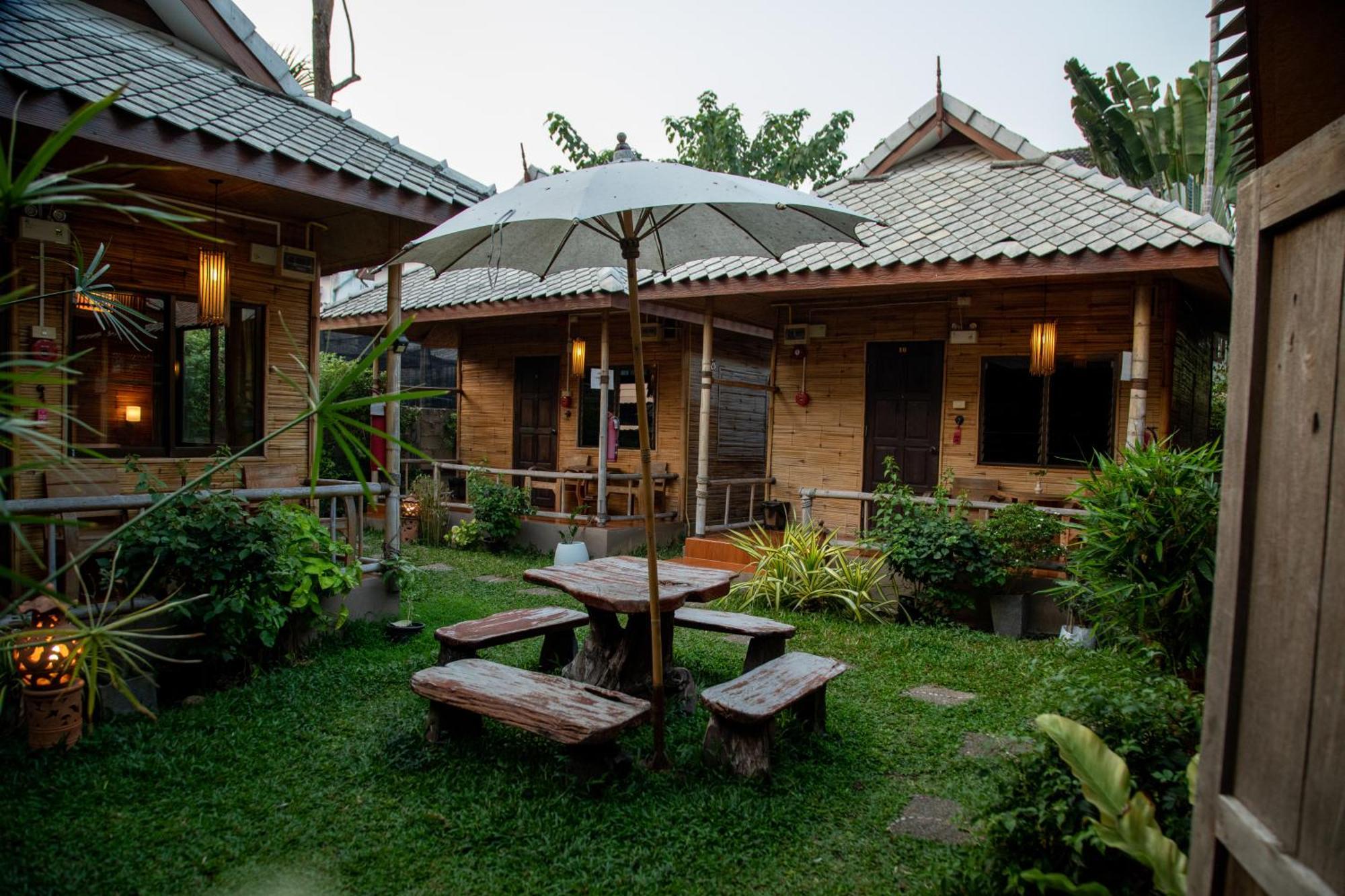 Boutique Hotel & Restaurant, Jaidee Bamboo Huts Čiang Mai Exteriér fotografie